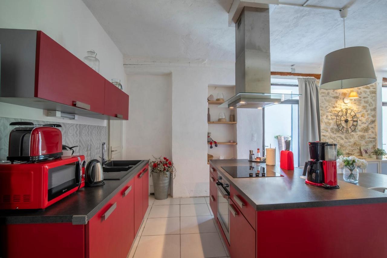 Holiday home Portail Du Ventoux Luxe Jardin Linge Fourni *