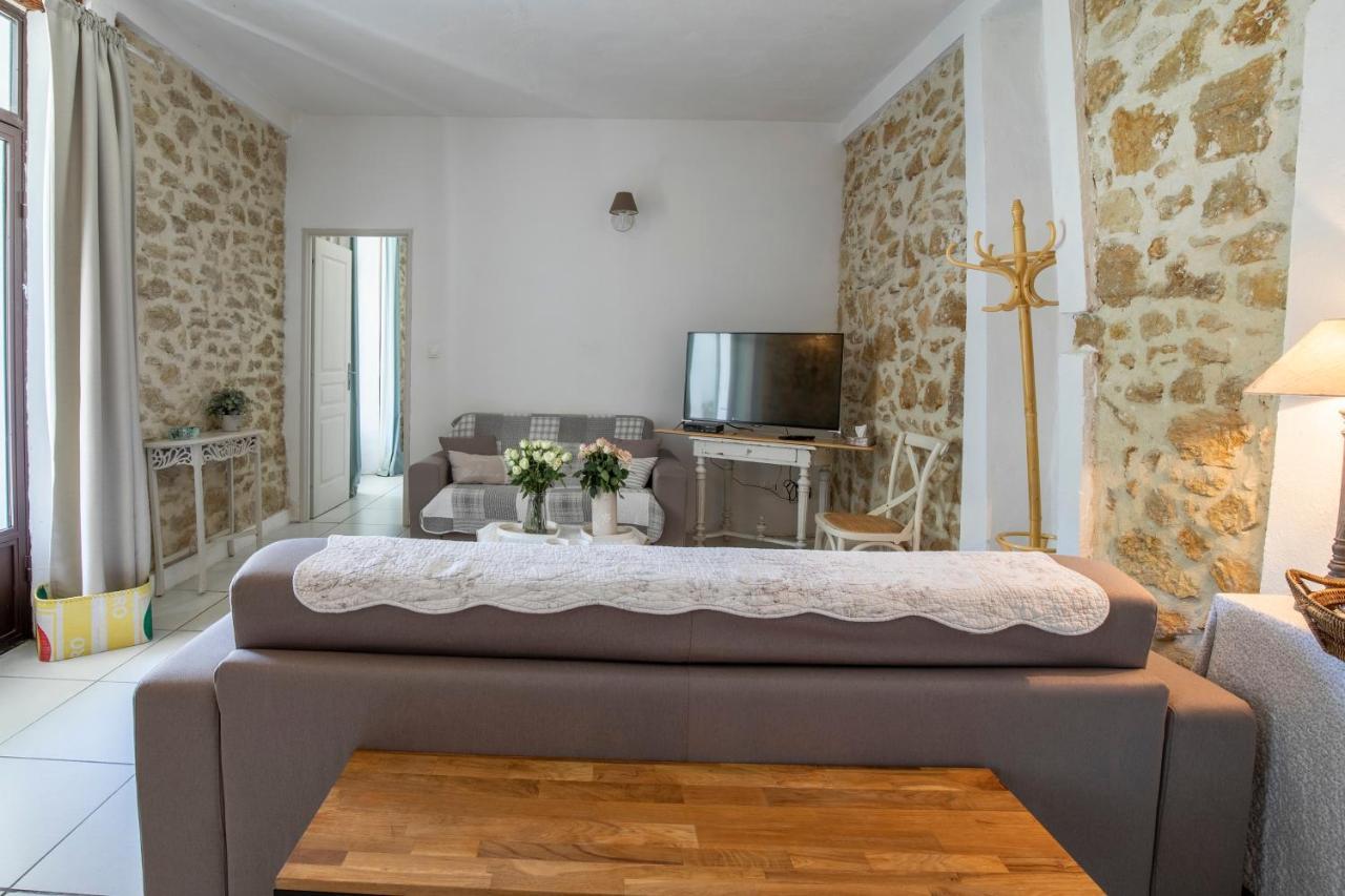 Holiday home Portail Du Ventoux Luxe Jardin Linge Fourni Malaucene